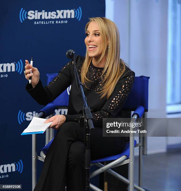 Jennifer Berman Dr Jenn Berman Photos and Premium High Res Pictures - Getty Images