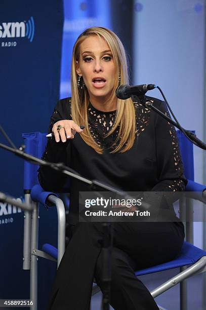 Jennifer Berman 48 Dr Jenn Berman Tapes The Dr Jenn Show At The Siriusxm Studios In New ...