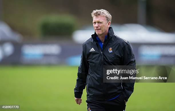 New manager David Moyes oversees a Real Sociedad training session at the Zubieta training ground on November 13, 2014 in San Sebastian, Spain.