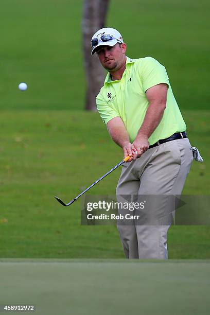 Steve Wheatcroft of the United states hits a chip shot to the 9th green during the first round of the OHL Classic at Mayakoba on November 13, 2014 in...