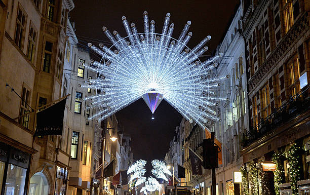 GBR: Bond Street Launches Heritage-Inspired Illuminations