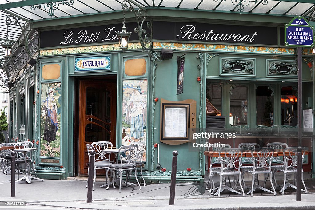 Art Nouveau restaurante em Saint Germain, Paris, França