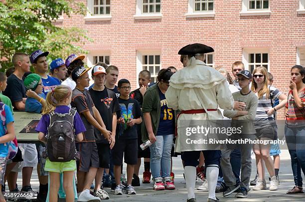 independence hall, philadelphia - period costume stock pictures, royalty-free photos & images