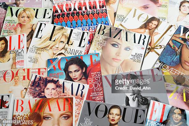 fashion magazines - vogue magazine bildbanksfoton och bilder
