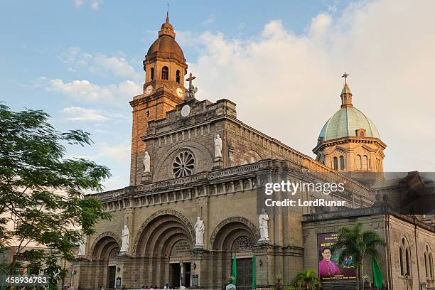 manila cathedral - old manila stockfoto's en -beelden