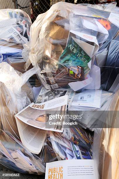 full trash bags - manhattan magazine stock pictures, royalty-free photos & images