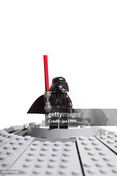 lego star wars toy character: darth vader - lego star wars stockfoto's en -beelden