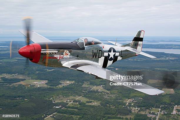 p-51d mustang - p 51 mustang stock pictures, royalty-free photos & images