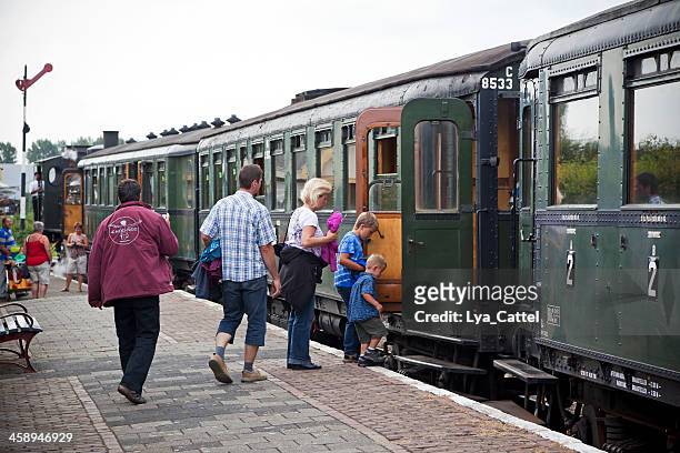 オランダ蒸気機関車# 3 xxxl - cowcatcher ストックフォトと画像