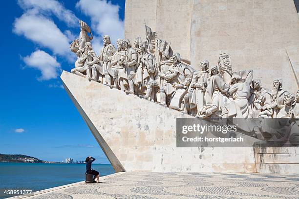 lisbon, monument of the discoveries - vasco da gama 個照片及圖片檔