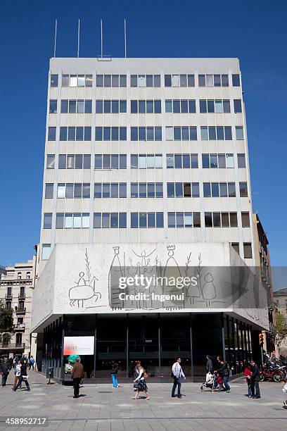 picasso drawings reproduced on barcelona building - catalonia stock pictures, royalty-free photos & images