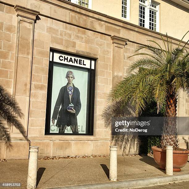 chanel store on worth avenue - worth avenue palm beach stock pictures, royalty-free photos & images