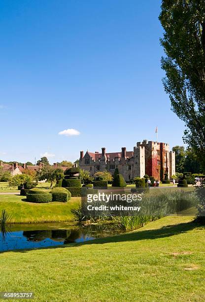 hever castle and moat - hever castle stock pictures, royalty-free photos & images