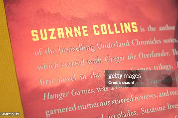 suzanne collins - the hunger games series foto e immagini stock