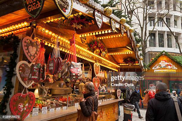 gingerbread stand - dusseldorf stock pictures, royalty-free photos & images