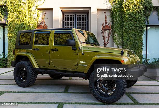 jeep wrangler - car on driveway bildbanksfoton och bilder