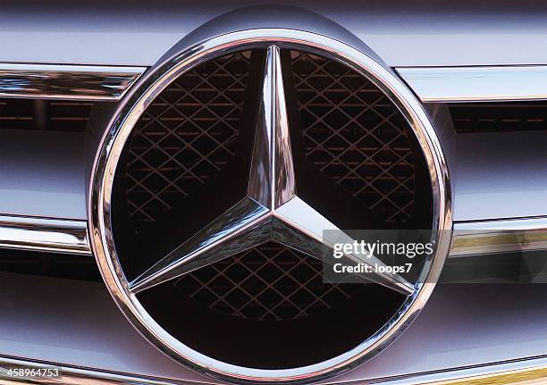 2.672 Mercedes Benz Logo Bilder und Fotos - Getty Images