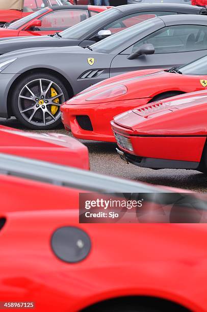ferrari collection - ferrari photos et images de collection