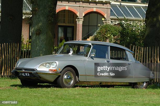 citroen ds - citroën ds stock pictures, royalty-free photos & images