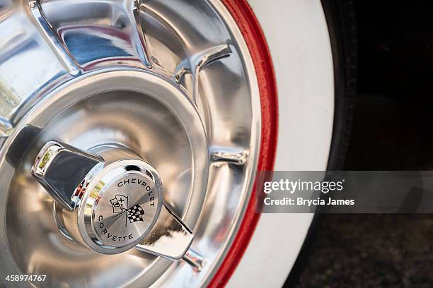 wheel detail of a 1960 chevrolet corvette convertible - chevrolet corvette stock pictures, royalty-free photos & images