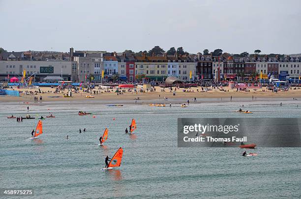 weymouth seafront - weymouth dorset stock-fotos und bilder