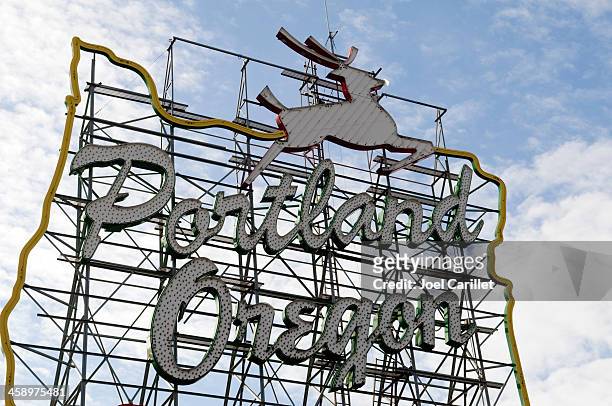 portland oregon sign - portland neon sign stock pictures, royalty-free photos & images