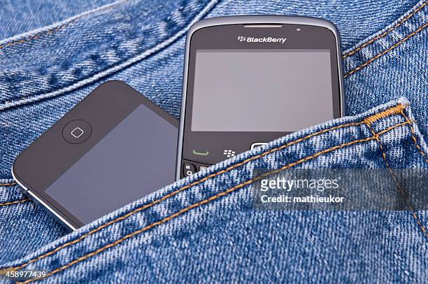 blackberry & iphone - ready to use - blackberry stock pictures, royalty-free photos & images