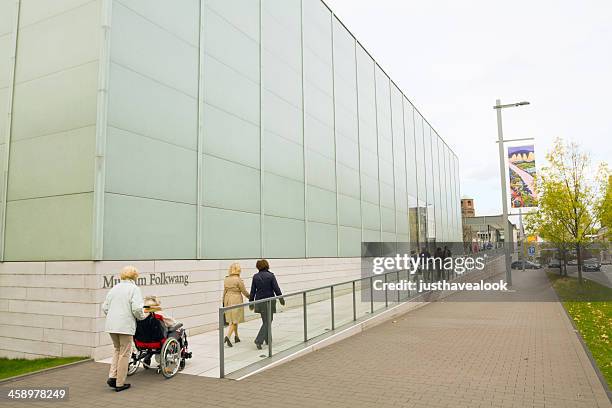 visiting folkwang museum - senior essen stockfoto's en -beelden