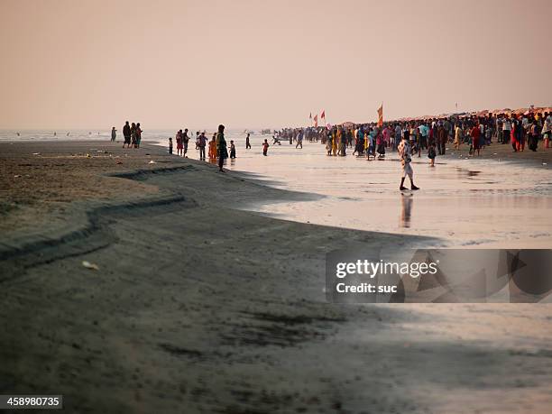 die längsten natürlichen sandstrand in cox's bazar - cox bazar sea beach stock-fotos und bilder