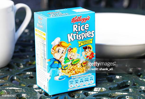 kellogg's rice krispies - cereal box stockfoto's en -beelden