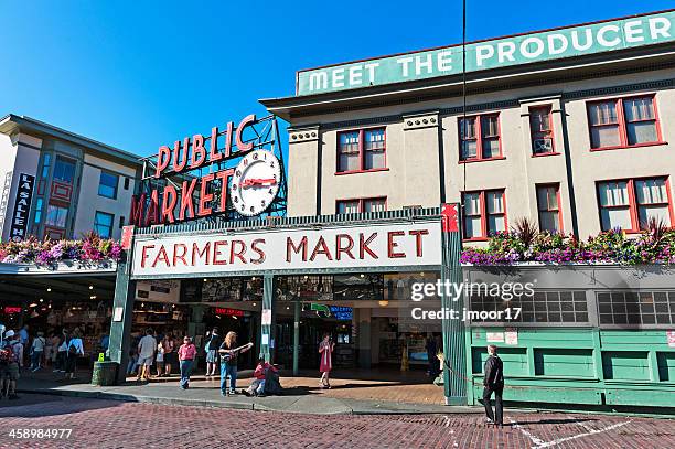 farmers market - pike place market stock pictures, royalty-free photos & images