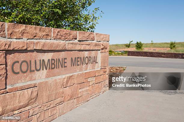columbine high school massacre memorial - columbine memorial stock pictures, royalty-free photos & images