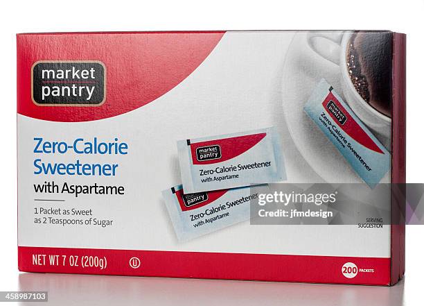 market pantry zero-calorie sweetener box - aspartame stock pictures, royalty-free photos & images