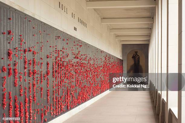 memorial de guerra australiano-parede de memória - monumento de guerra - fotografias e filmes do acervo