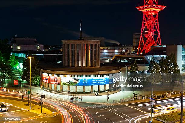 berlin messe ifa de nuit - tour de la radio de berlin photos et images de collection