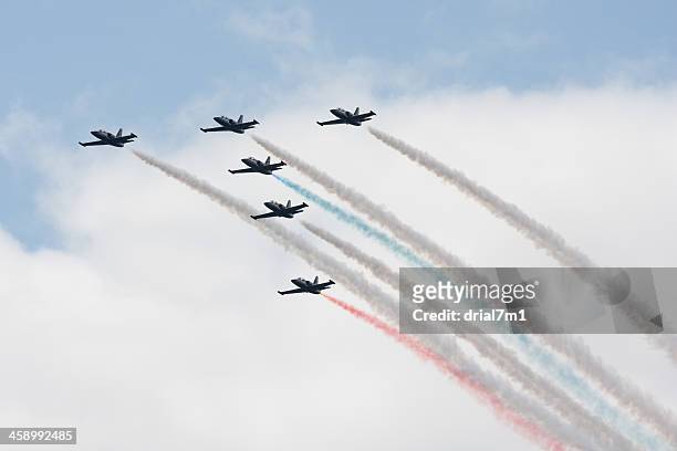patriots team in flight - luchtparade stockfoto's en -beelden