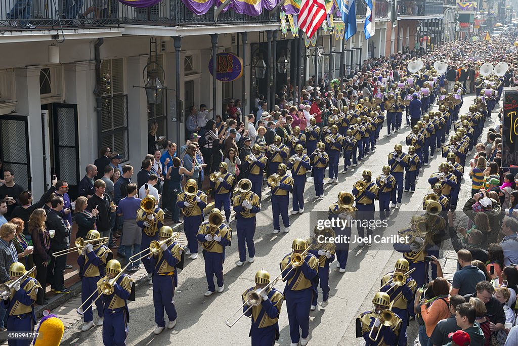 Banda de fanfarra/marcial no Mardi Gras