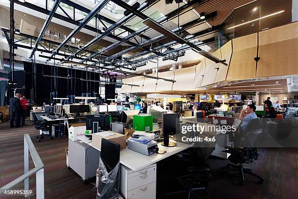 tv newsroom - channel 7 sydney - news room stock pictures, royalty-free photos & images