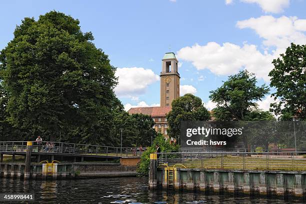 rathaus von spandau berlin (deutschland) - berlin ufer stock-fotos und bilder