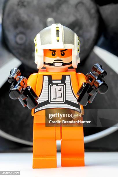 jedi in der maschine - lego star wars stock-fotos und bilder