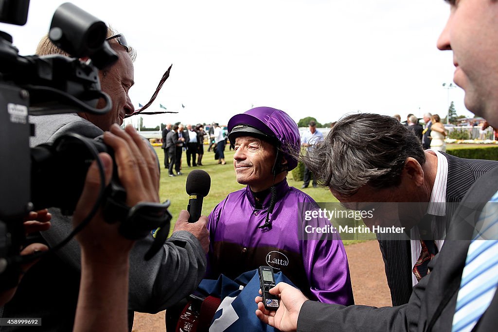 NZ Cup & NZ Bloodstock 100 Guineas Day 2014