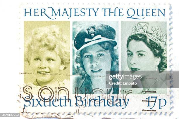 queen elizabeth 2 postage stamp. - rms queen elizabeth 2 stock pictures, royalty-free photos & images