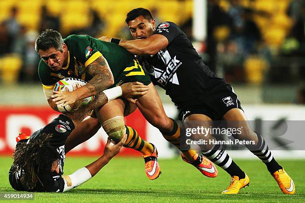 Corey Parker of Australia charges forward during the Four Nations Final between the New Zealand Kiwis and the Australian Kangaroos at Westpac Stadium...