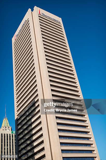 transamerica tower in baltimore - san francisco financial district stock pictures, royalty-free photos & images