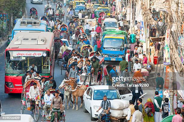 la circulation dans la rue dhaka, bangladesh - bangladesh photos et images de collection