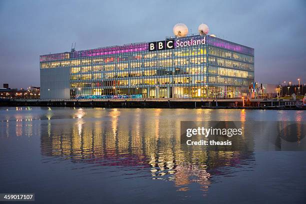 a bbc da escócia sede - glasgow escócia imagens e fotografias de stock