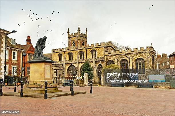 huntingdon iglesia de todos los santos - huntingdon fotografías e imágenes de stock