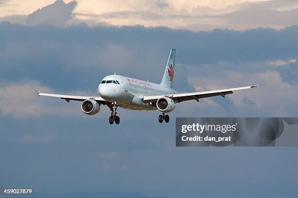 エアカナダ航空 - airbus a319 ストックフォトと画像