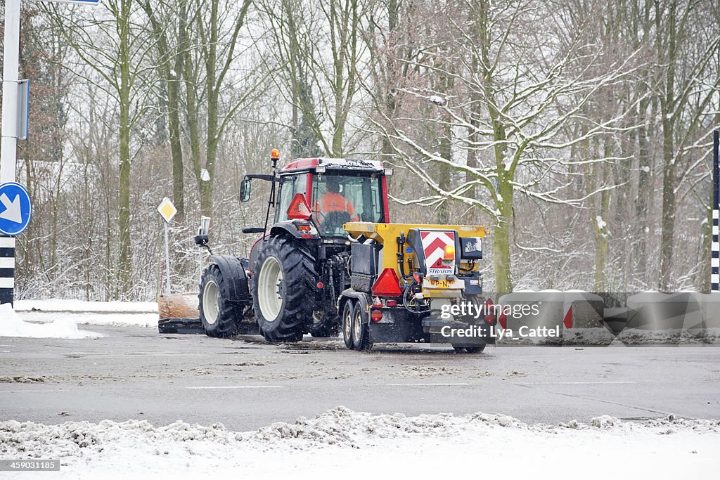 Cleaning the road # 2 XXL
