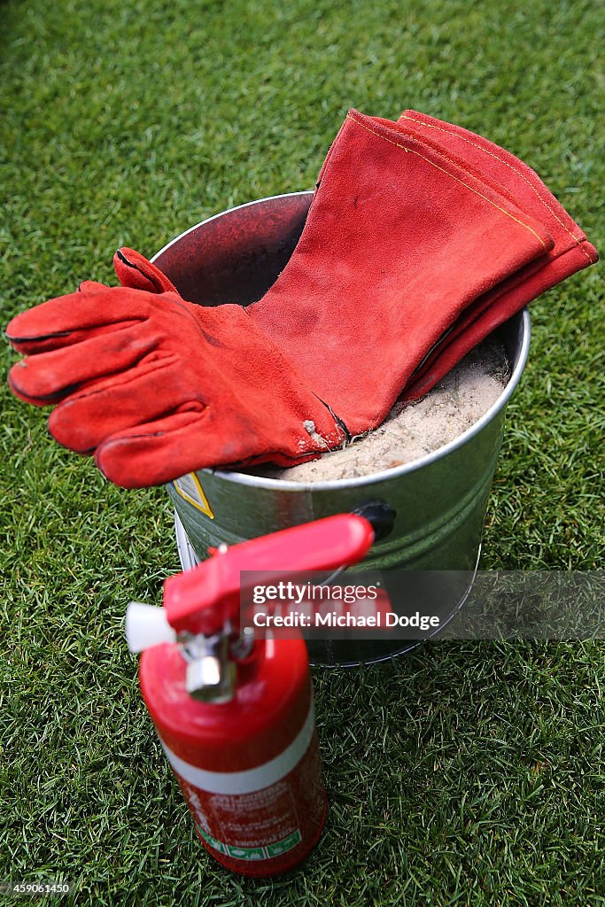 A-League Rd 6 - Melbourne v Central Coast